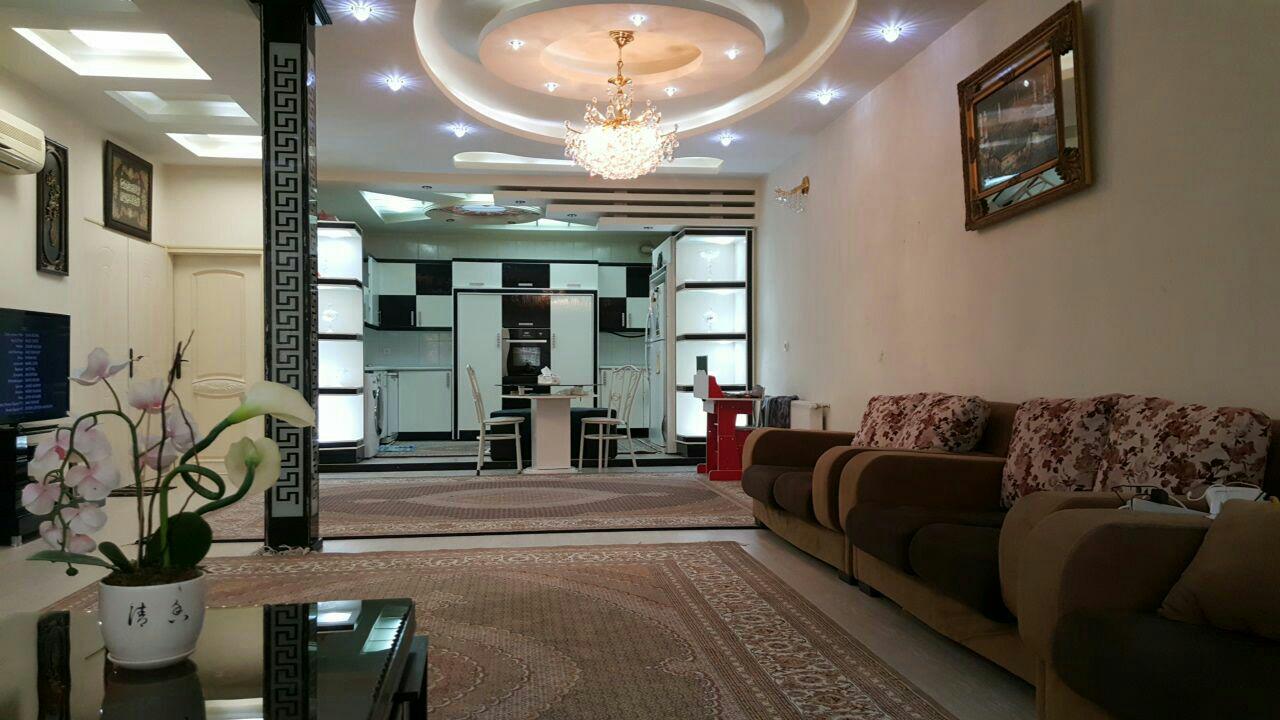 فروش یک باب خانه ویلایی پیلوت 2طبقه در شهرک حافظ
